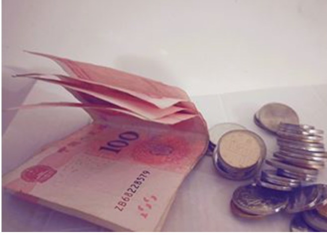 发生交通事故，法院支持了车辆维修费用。(图1)